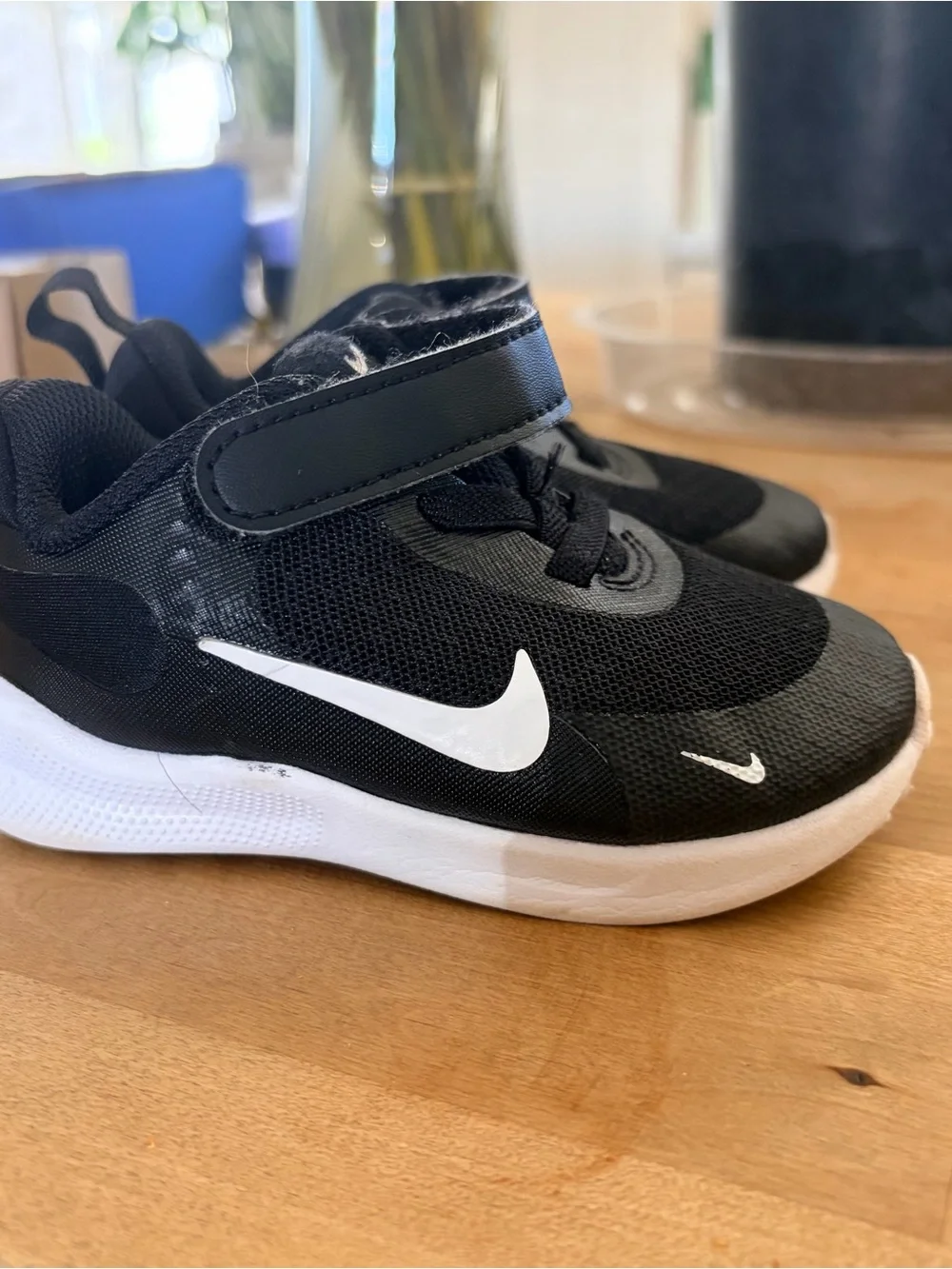 Nike Kids Black and White Velcro Athletic Sneakers 6C